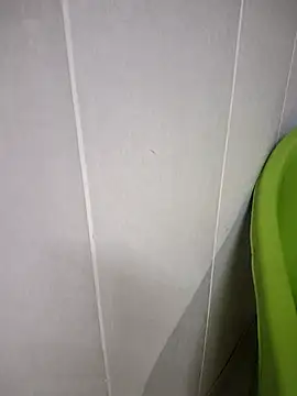 Baby girl67 online show from September 30, 2025, 8:15 pm