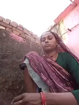 Hot reshmaji online show from April 18, 2026, 3:09 am