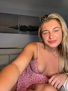 BabyBluexox online show from June 16, 2026, 8:58 am