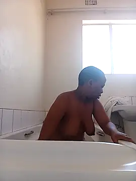 BubblyBeautiful online show from September 19, 2025, 9:35 am