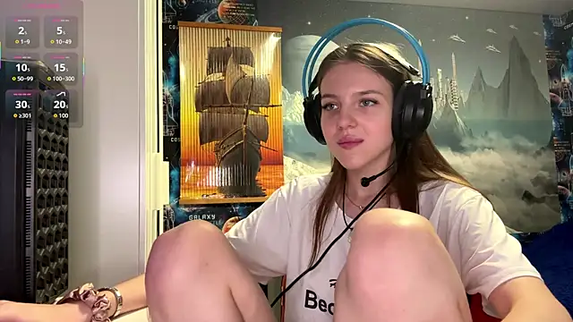 Elira Breeze online show from November 24, 2025, 12:38 pm