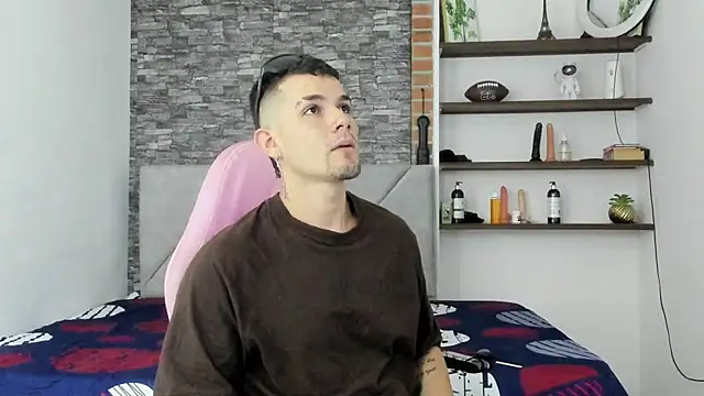 BooyHott  online show from March 14, 2026, 7:20 pm