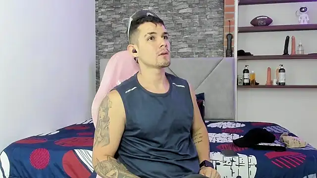 BooyHott  online show from March 11, 2026, 6:57 pm