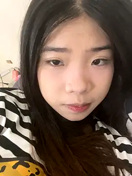 -Tania- online show from December 15, 2025, 1:11 am