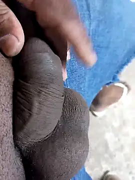 preto3561 online show from September 29, 2025, 8:14 pm