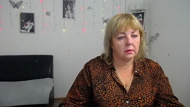 MilenaWedxy online show from October 10, 2025, 4:57 am