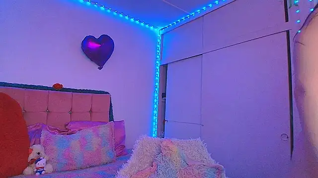 cat nasty online show from May 19, 2026, 8:27 pm