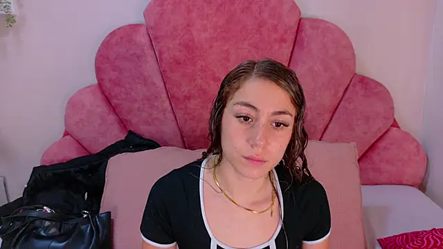 Snapshot of MyApril__ chatting on April 27, 2026, 11:19 am MyApril online show from April 27, 2026, 11:19 am