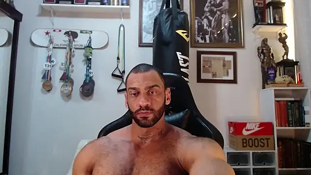 Snapshot of henryhadesflirt chatting on December 3, 2025, 7:24 pm henryhadesflirt online show from December 3, 2025, 7:24 pm