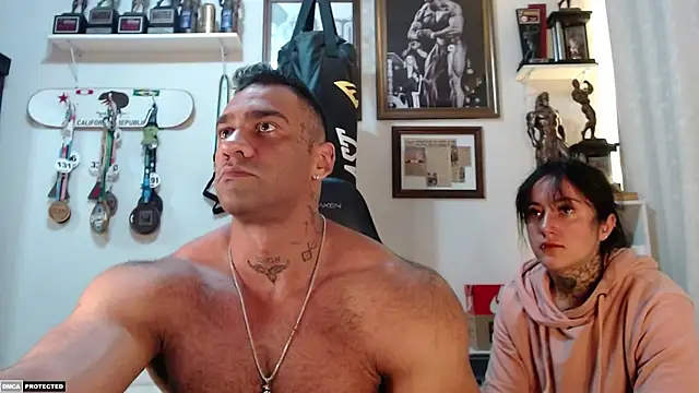 Snapshot of henryhadesflirt chatting on October 4, 2025, 5:20 am henryhadesflirt online show from October 4, 2025, 5:20 am