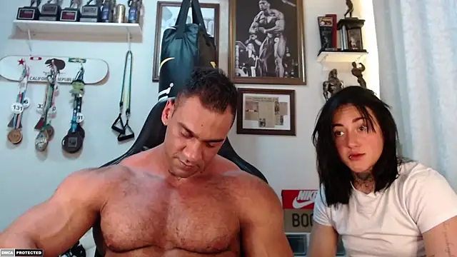 Snapshot of henryhadesflirt chatting on October 11, 2025, 7:37 pm henryhadesflirt online show from October 11, 2025, 7:37 pm