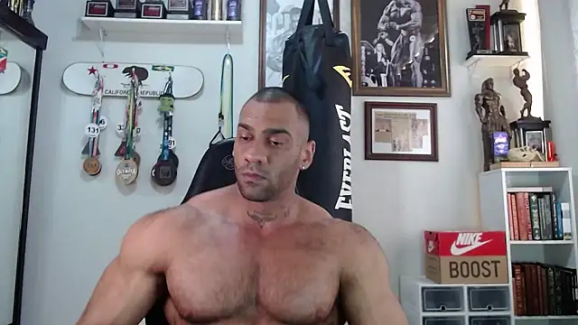 Snapshot of henryhadesflirt chatting on November 19, 2025, 12:16 pm henryhadesflirt online show from November 19, 2025, 12:16 pm