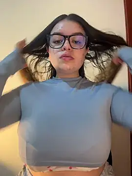 Aphrill online show from March 26, 2026, 8:18 pm