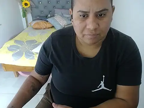 hotlesby valery online show from February 12, 2026, 11:54 am