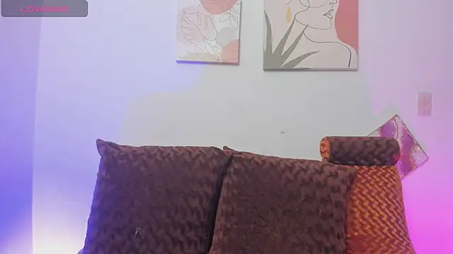 camilafoox7 online show from November 23, 2025, 3:27 am