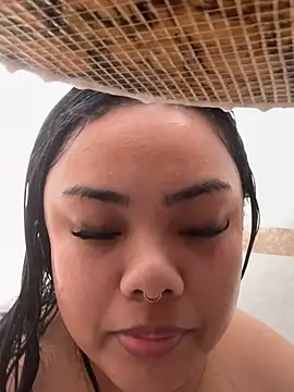 Snapshot of kiaradanielaxx chatting on February 3, 2026, 9:31 pm kiaradanielaxx online show from February 3, 2026, 9:31 pm