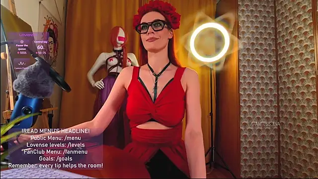 Snapshot of Giantess_Eva chatting on July 3, 2026, 6:36 pm Giantess Eva online show from July 3, 2026, 6:36 pm