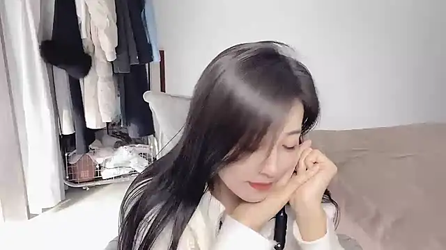 Mien-MM online show from November 11, 2025, 7:36 am