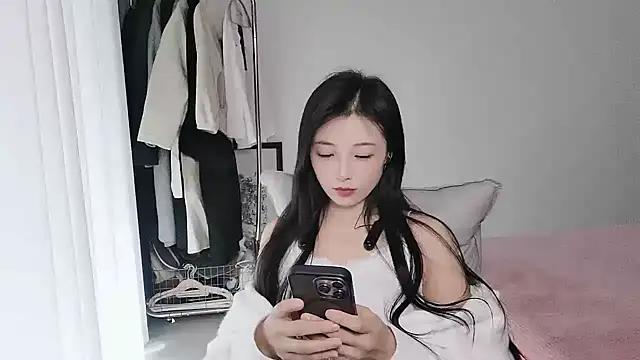 Mien-MM online show from October 23, 2025, 6:01 am