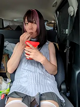 takusaki223 online show from September 21, 2025, 4:17 am