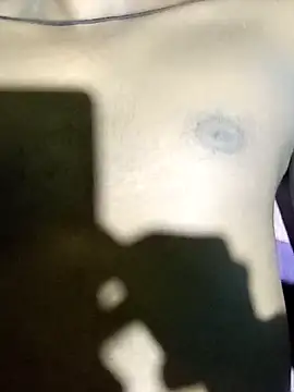 Snapshot of ashenerantha chatting on October 21, 2025, 2:49 pm ashenerantha online show from October 21, 2025, 2:49 pm