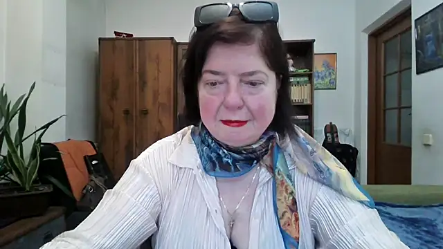 Violet Pulse online show from March 20, 2026, 3:02 pm