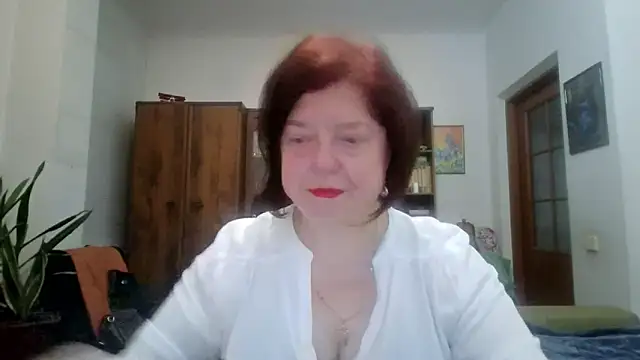 Snapshot of Violet_Pulse chatting on May 14, 2026, 4:59 pm Violet Pulse online show from May 14, 2026, 4:59 pm