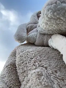 RonnieKiss online show from November 7, 2025, 6:29 am