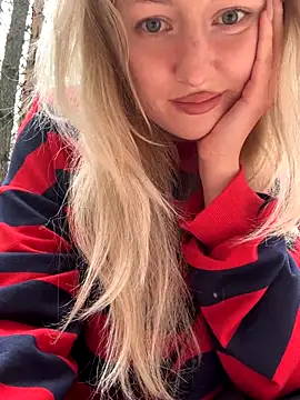 RonnieKiss online show from September 21, 2025, 5:01 am