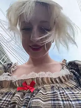 RonnieKiss online show from February 26, 2026, 7:52 am