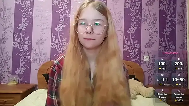 Snapshot of Lutangogansit chatting on February 1, 2026, 2:54 am Lutangogansit online show from February 1, 2026, 2:54 am