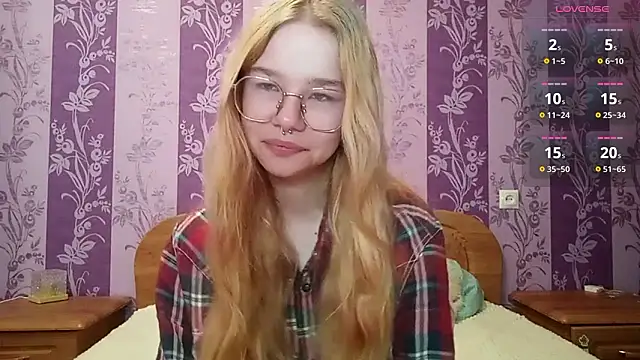 Snapshot of Lutangogansit chatting on February 7, 2026, 2:30 am Lutangogansit online show from February 7, 2026, 2:30 am