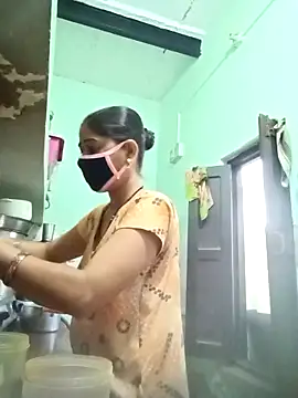 Cute-Charvii online show from April 20, 2026, 12:57 am