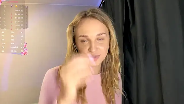 TanekaBoitel online show from September 30, 2025, 10:43 am