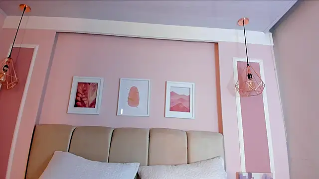 Sarah Reidd online show from November 25, 2025, 1:44 pm