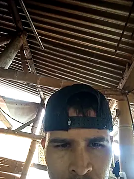 curvahot online show from September 19, 2025, 6:34 pm