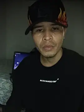 curvahot online show from December 14, 2025, 8:25 pm