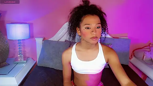 Snapshot of _IsabellaRousse chatting on November 27, 2025, 7:47 pm IsabellaRousse online show from November 27, 2025, 7:47 pm