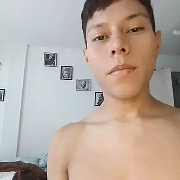 Snapshot of Little_liam chatting on November 11, 2025, 2:23 pm Little liam online show from November 11, 2025, 2:23 pm