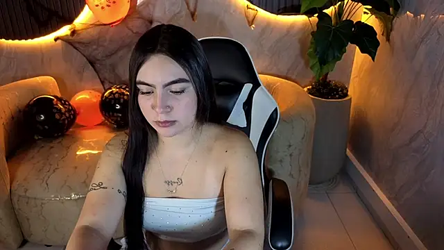 scarlett smith tp online show from October 14, 2025, 12:50 pm