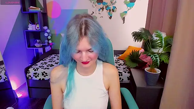 Snapshot of Lika_Sky chatting on October 4, 2025, 11:12 am Lika Sky online show from October 4, 2025, 11:12 am