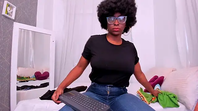 LolaJenkinss online show from September 29, 2025, 12:44 pm