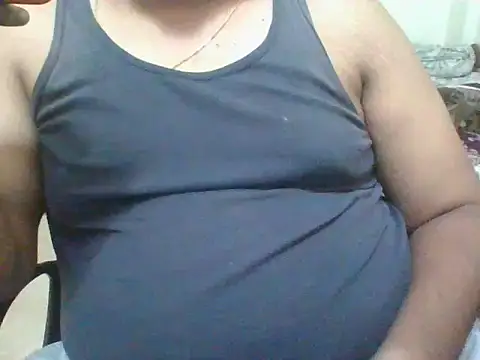 mr plum1 online show from May 31, 2026, 6:09 pm