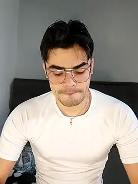 Mason grey online show from November 2, 2025, 11:37 am