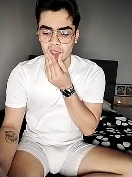 Mason grey online show from November 8, 2025, 9:40 pm