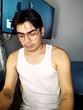 Mason grey online show from December 3, 2025, 12:04 pm