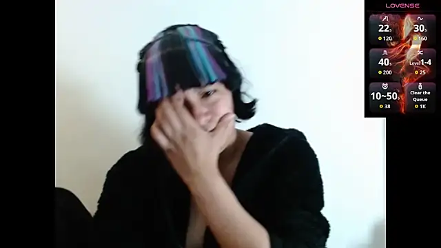 Acelinrose online show from October 3, 2025, 11:28 pm