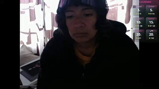 Snapshot of Acelinrose chatting on July 15, 2026, 12:23 pm Acelinrose online show from July 15, 2026, 12:23 pm
