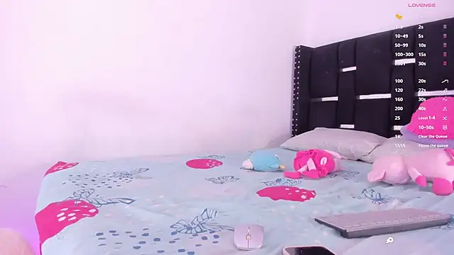 DAYANNAVELEZ online show from February 24, 2026, 10:54 pm