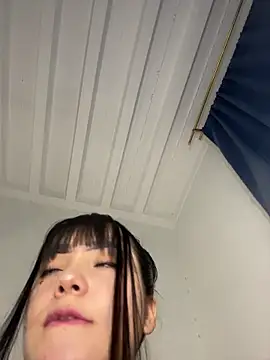  amelie- online show from April 21, 2026, 11:00 pm